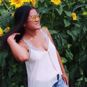 Meet your Posher, Alalison